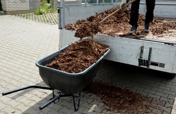 Bulk Mulch Delivery in Clearfield